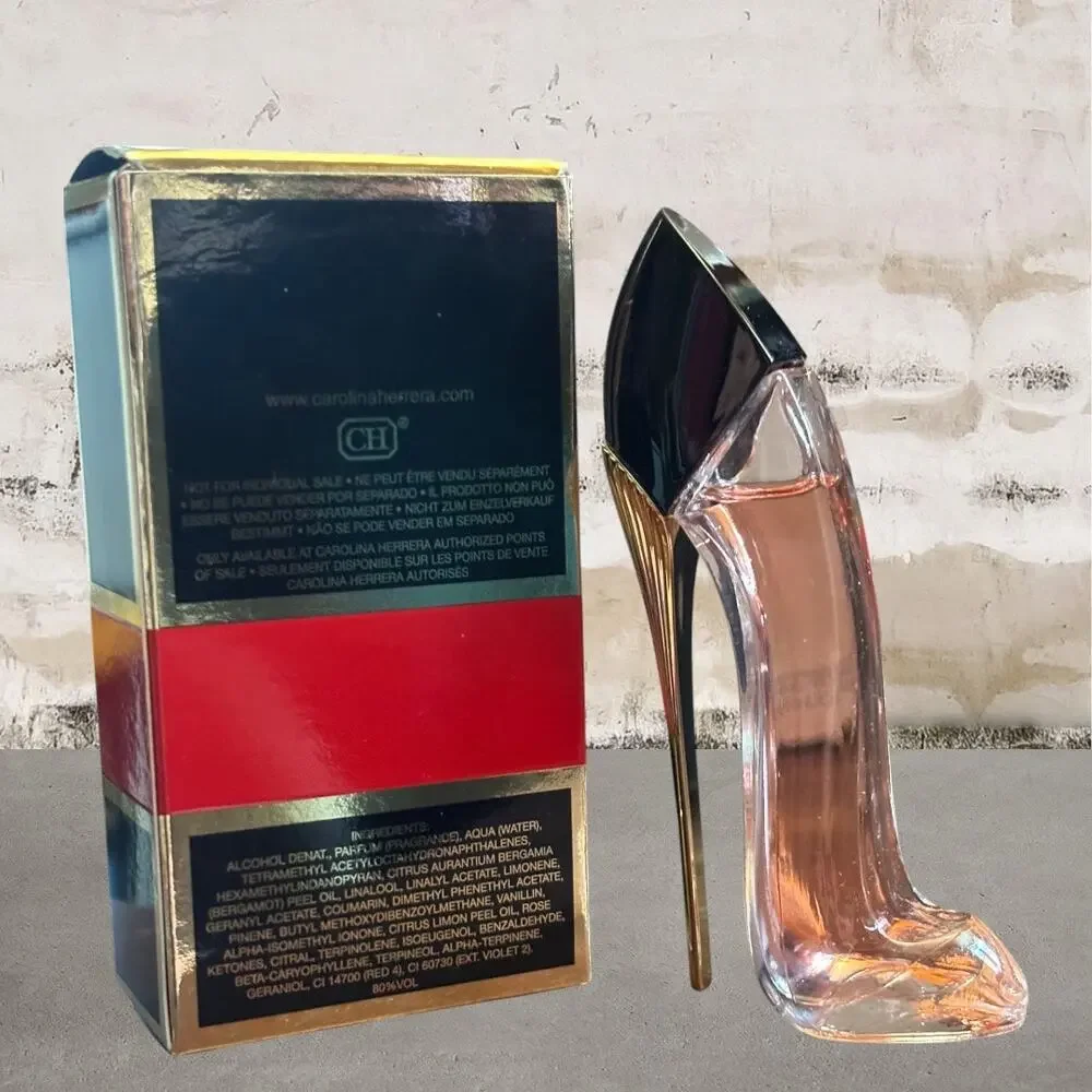 Carolina Herrera Very Good Girl Dabber with Rose & Vanilla NIB